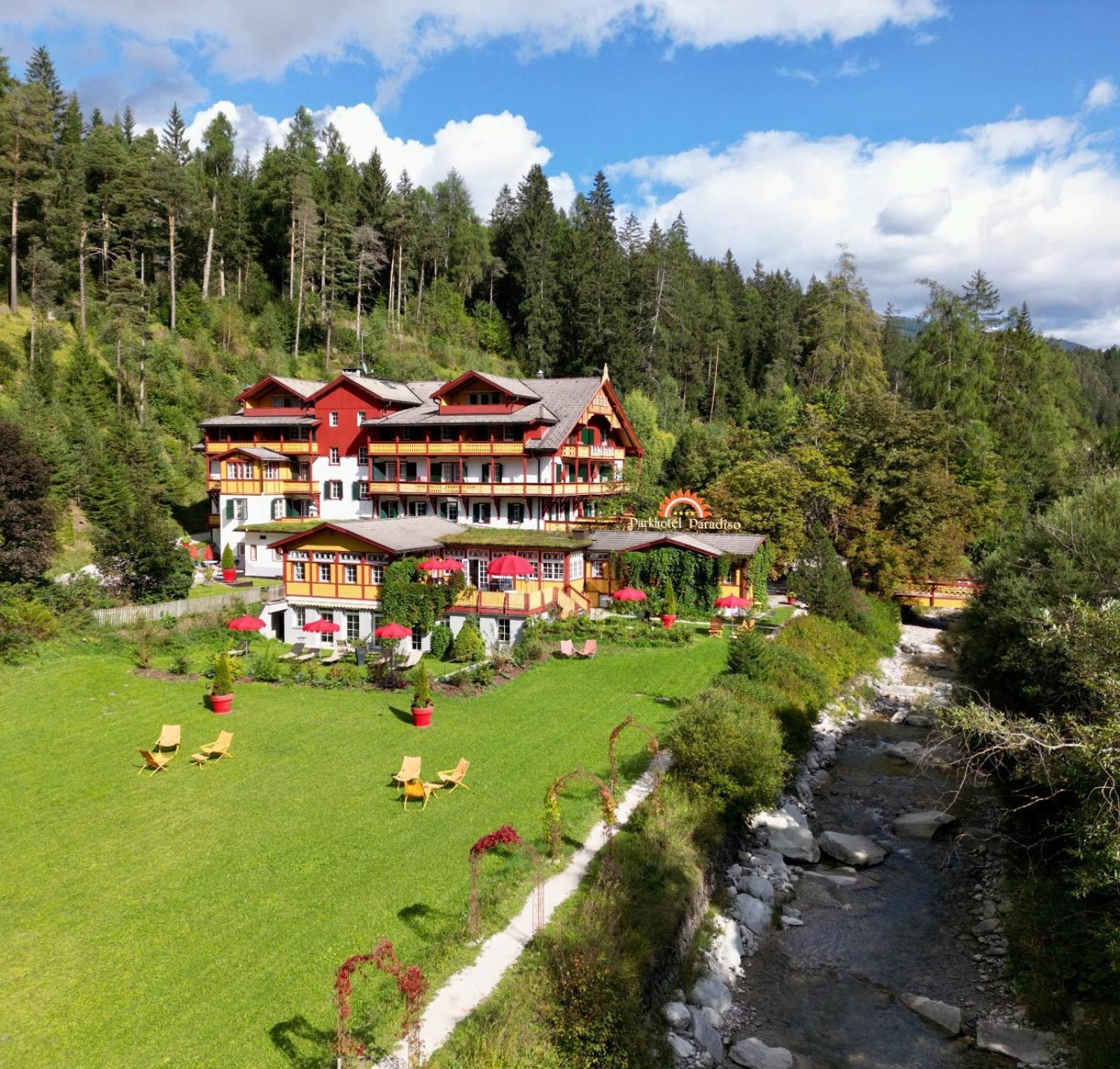 Parkhotel Sole Paradiso San Candido Exterior photo