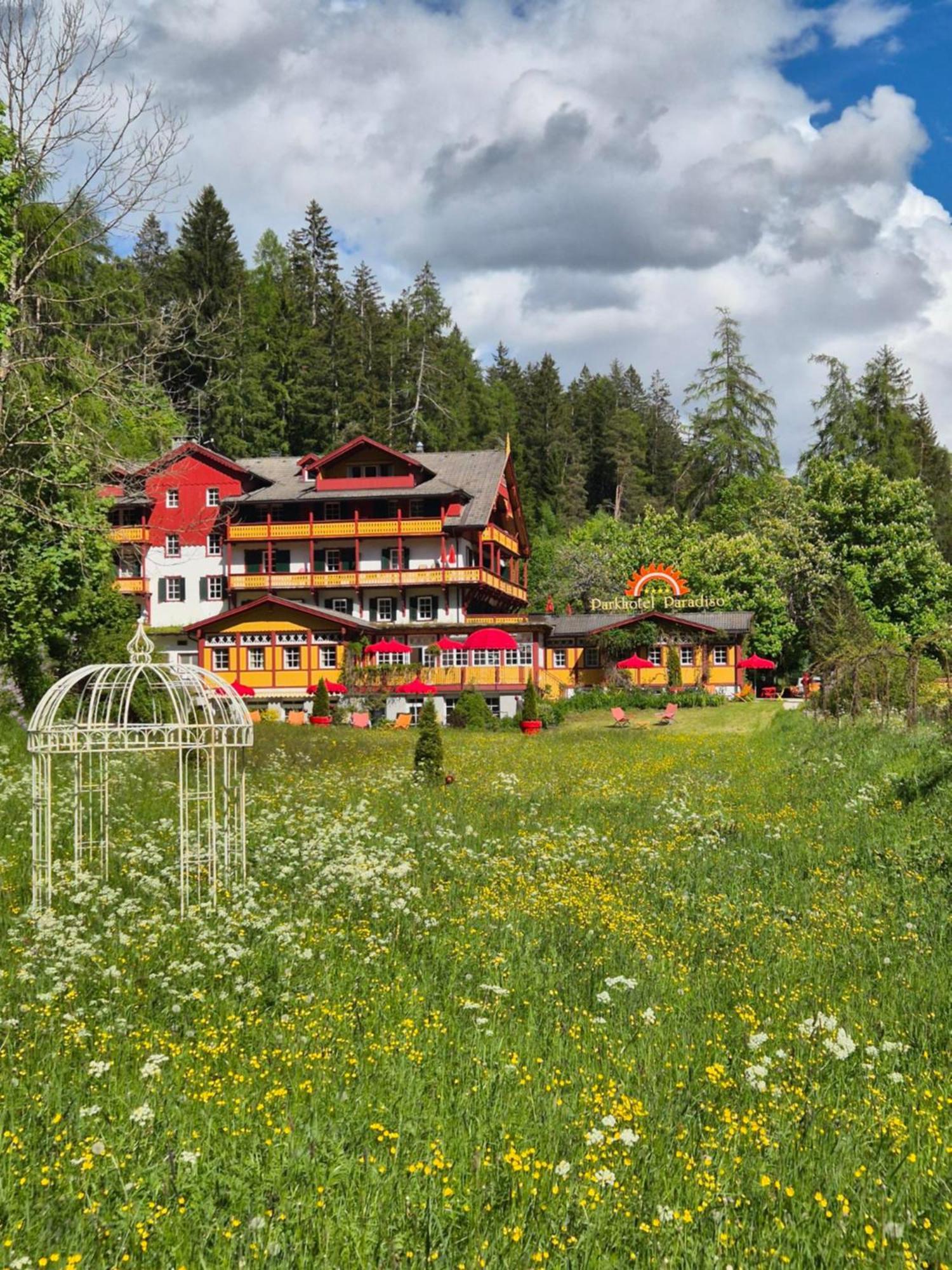 Parkhotel Sole Paradiso San Candido Exterior photo